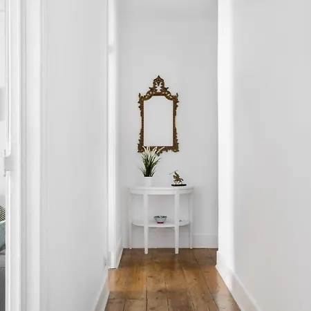 Apartment Altido Stunning 4br Apt With Terrace And Seaview In Alfama Lisbon