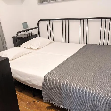 Altido Stunning 4br Apt With Terrace And Seaview In Alfama