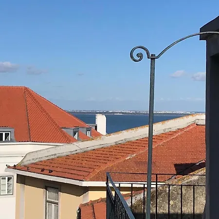Altido Stunning 4br Apt With Terrace And Seaview In Alfama Apartment Lisbon